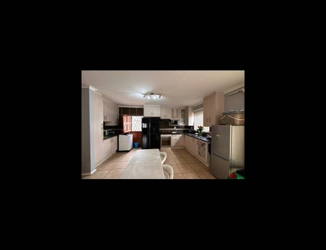 2 BEDROOM HOUSE FOR SALE IN HESTEAPARK